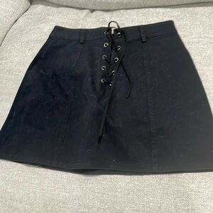 Forever 21 black mini skirt